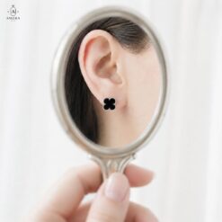 Bông tai nữ AMORA JEWELRY mặt cỏ 4 lá đá xà cừ chốt đẩy Omega Bạc Ta BT001