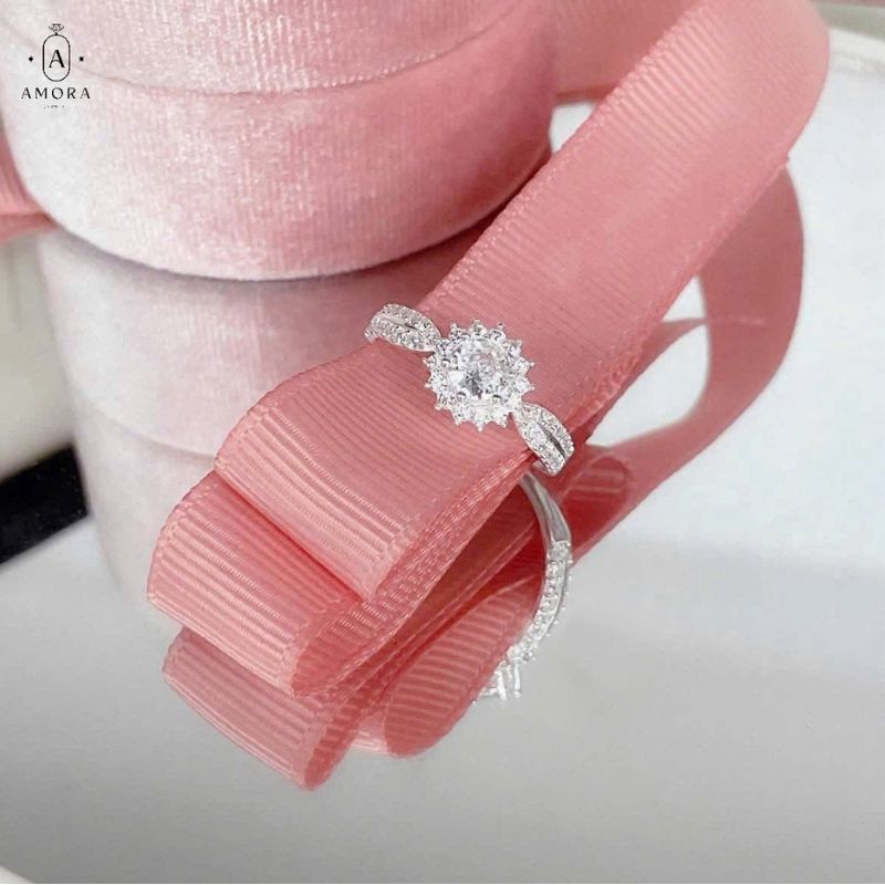 Nhẫn bạc nữ AMORA JEWELRY thiết kế viền đá cao cấp bạc ta S990 NN006